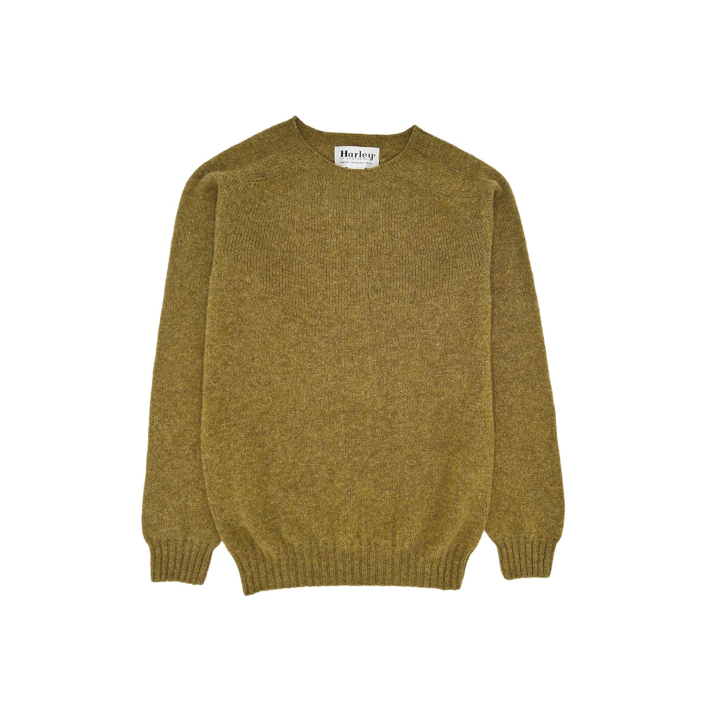 Flatbed Photograph of a Bosie Knitwear Harley of Scotland seamless saddle shoulder men's_Shetland sweater jumper in Asparagus Brown