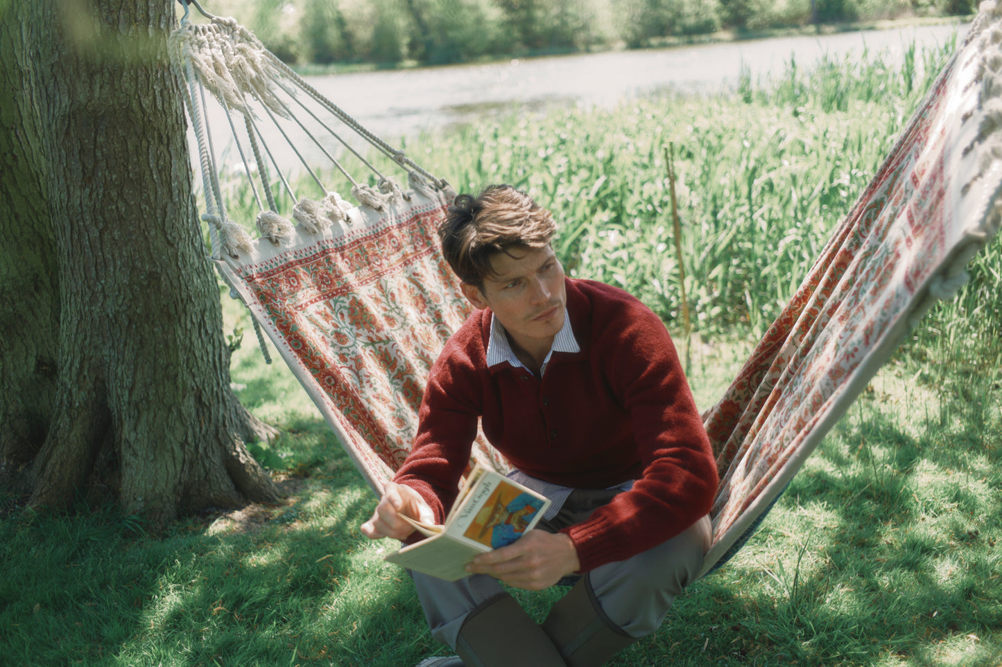 Model wearing a Bosie Knitwear Harley of Scotland Mens Shetland Eton Collar Sweater in colour Bordeaux Mix Burgundy.