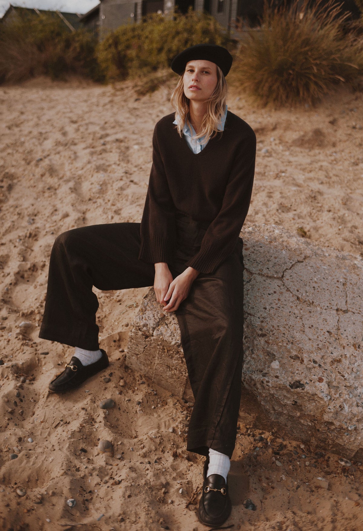 Woman wearing ~Bosie knitwear Cashmere V Neck Sweater by Harley of Scotland and Todd and Duncan in colour Carob Black.