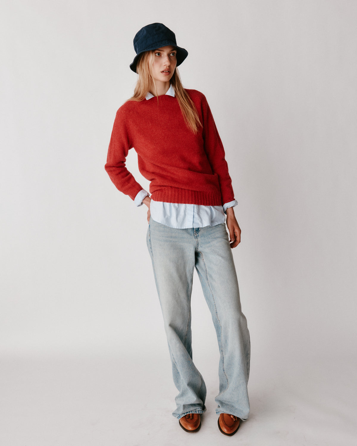 A model wearing a Bosie Womens Harley of Scotland Seamless Saddle Shoulder Shetland Sweater in colour Damask.