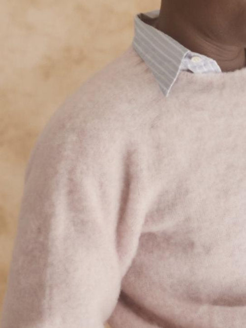 Close-up of a Harley of Scotland seamless Shetland jumper in Strawberry Sherbet Pink, Quad Shaggy brushed four times with natural teasels by Bosie – Bosie Knitwear